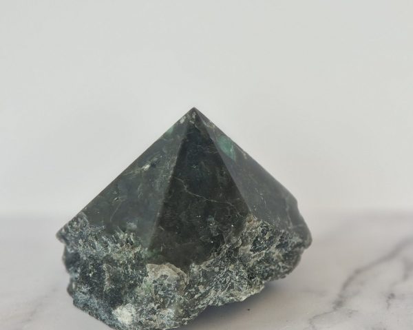 Emerald cut base
