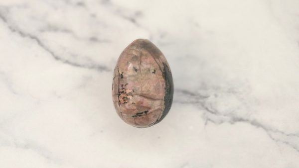 Rhodonite Egg - 5.5cm - Image 3